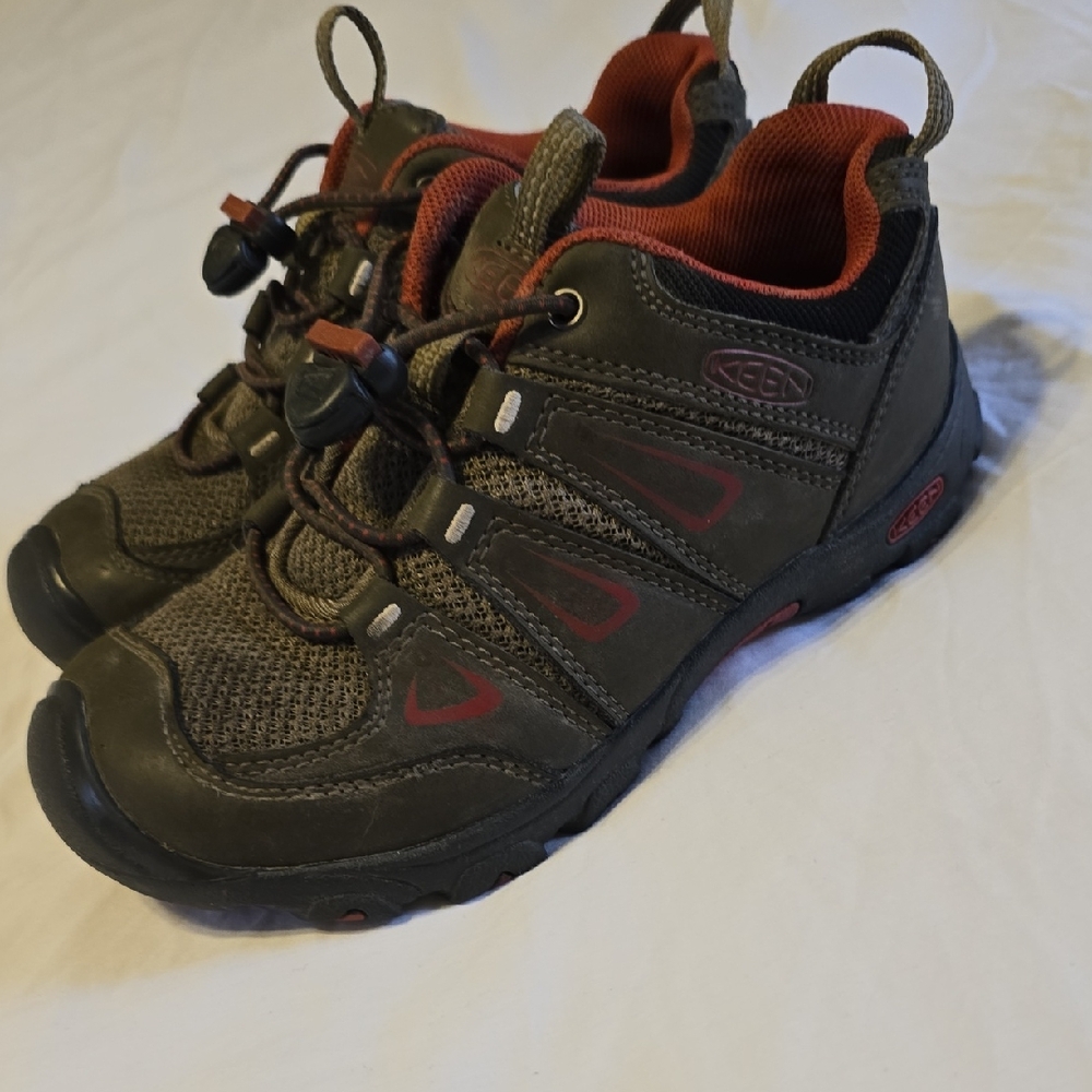 KEEN Boys Hiking‎ Boots Size 1